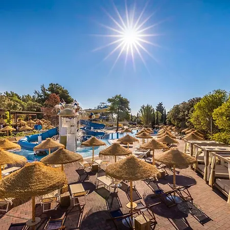 Valamar Amicor 4*