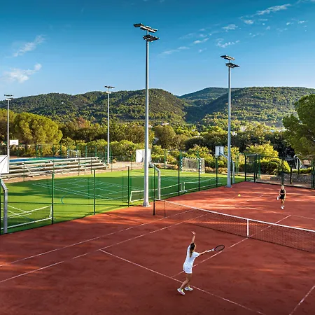 Hotel Valamar Amicor 4*