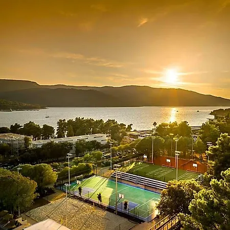 Valamar Amicor 4* Stari Grad (Hvar)