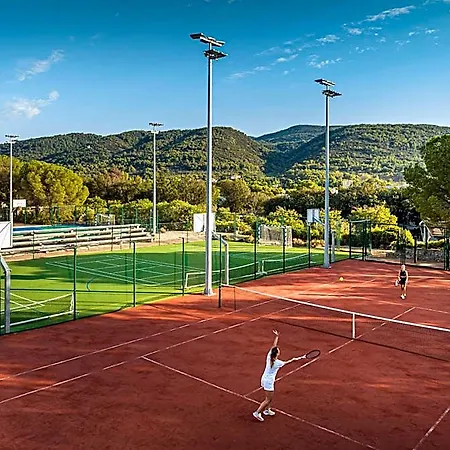 Hotel Valamar Amicor 4*