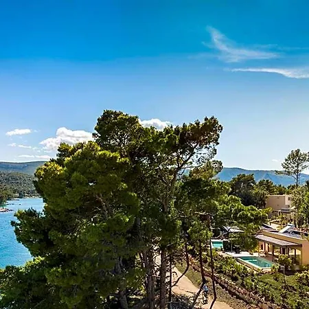 Valamar Amicor Hotel