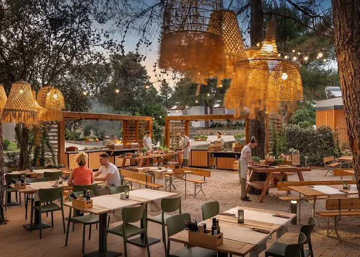 Valamar Amicor Hotel