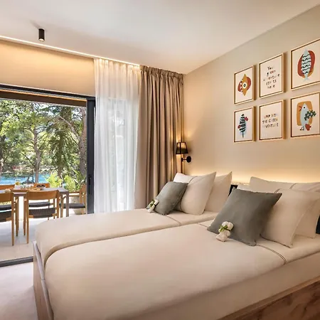 Hotel Valamar Amicor