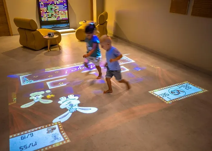 Valamar Amicor 4* Stari Grad (Hvar)