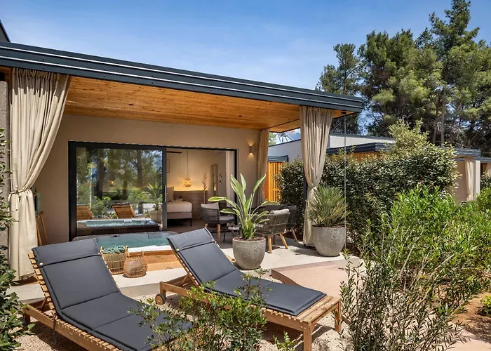 Valamar Amicor 4* Stari Grad (Hvar)