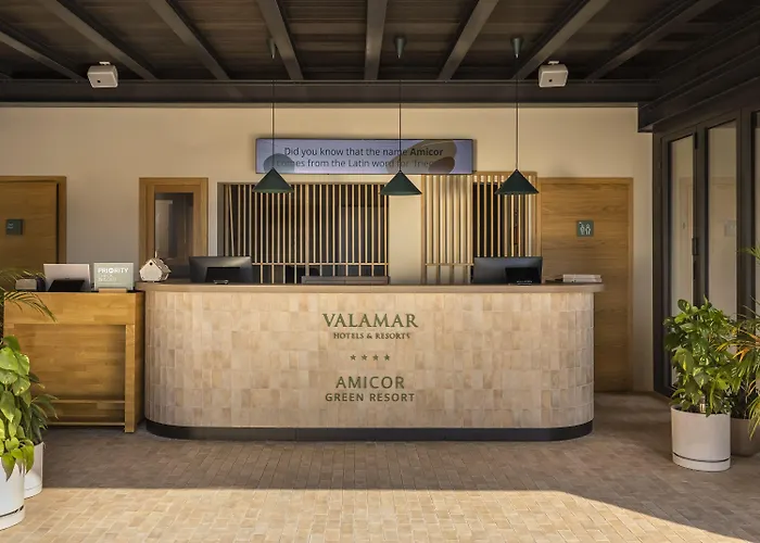 Hotell Valamar Amicor 4*
